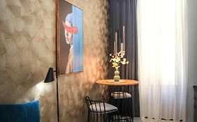 Hedone City Luxury Apartments With Free Parking